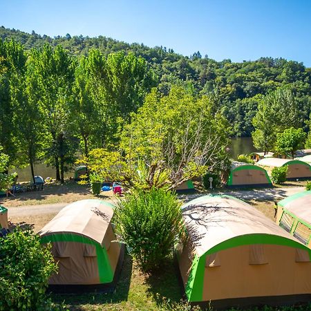 Camping Le Chateau Du Gibanel Saint-Martial-Entraygues Buitenkant foto