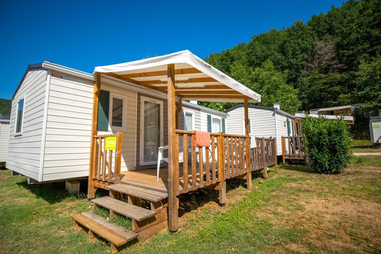 Camping Le Chateau Du Gibanel Saint-Martial-Entraygues Buitenkant foto
