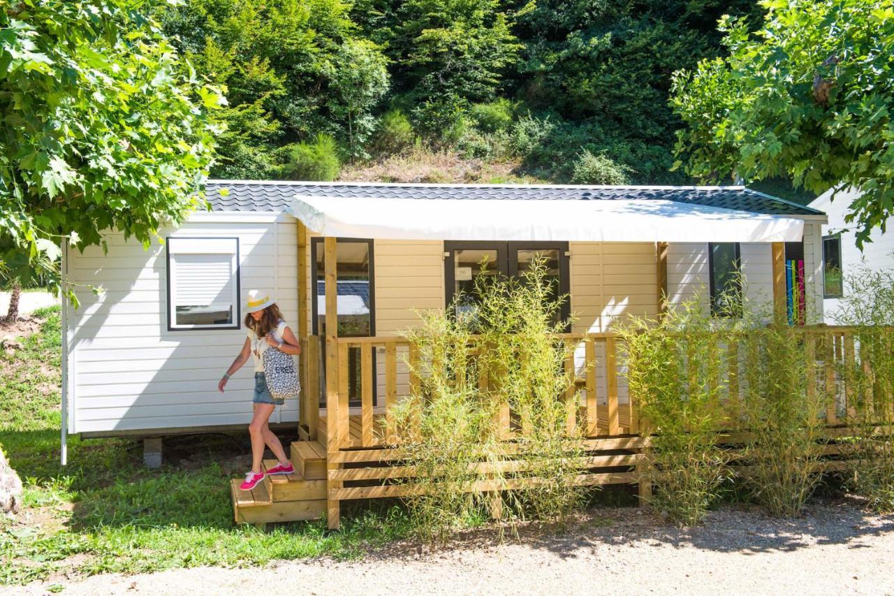 Camping Le Chateau Du Gibanel Saint-Martial-Entraygues Buitenkant foto