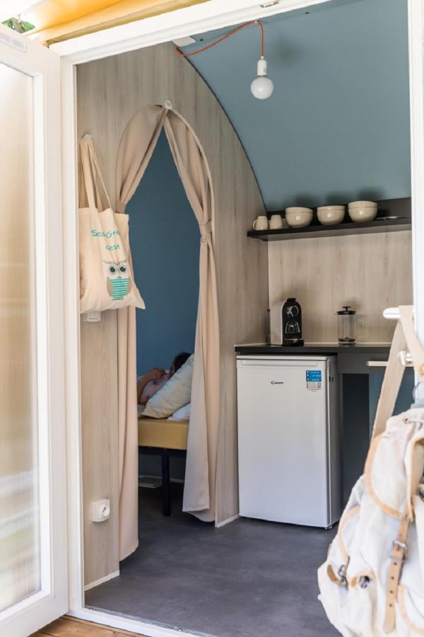Camping Le Chateau Du Gibanel Saint-Martial-Entraygues Buitenkant foto