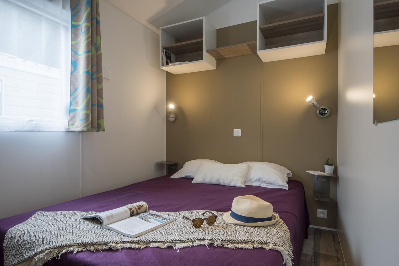 Camping Le Chateau Du Gibanel Saint-Martial-Entraygues Buitenkant foto