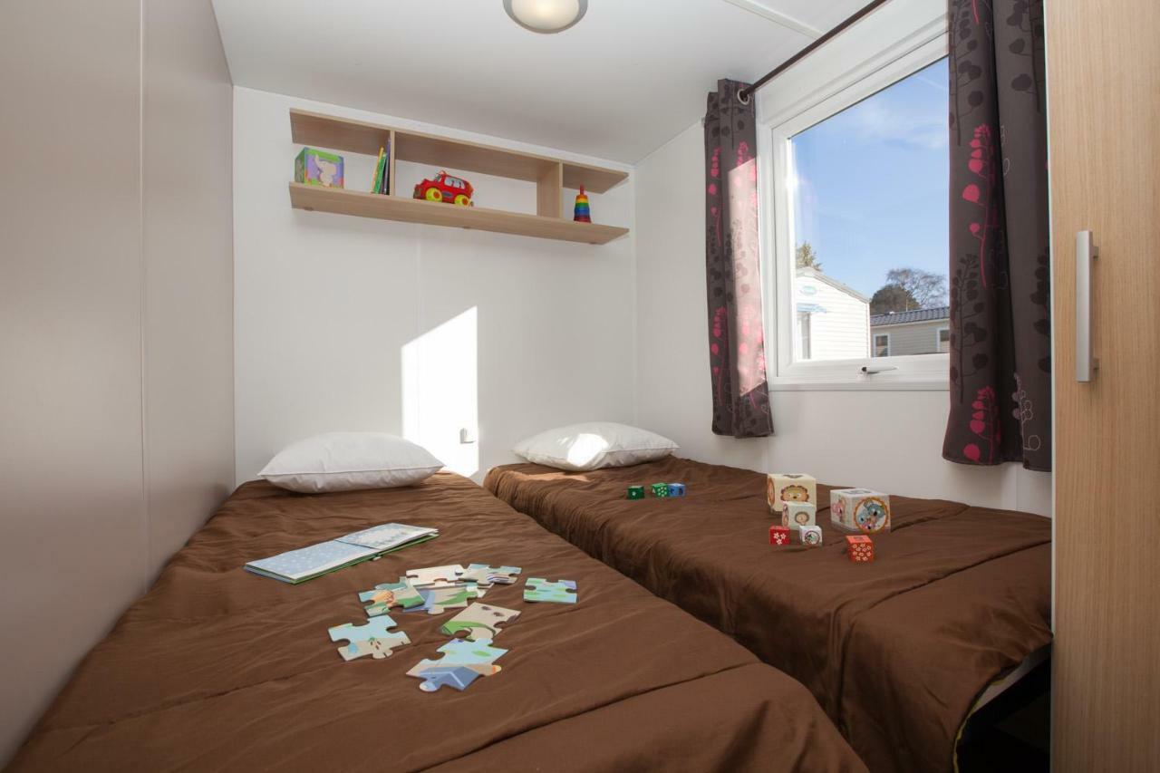 Camping Le Chateau Du Gibanel Saint-Martial-Entraygues Buitenkant foto